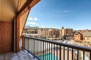 Luxury 4 Bedroom Penthouse Rental off Main Street Within Walking Dista