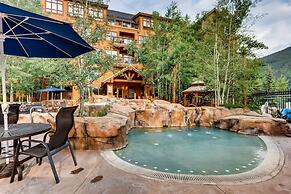 Beautiful 1 Bedroom Mountain Condo in River Run Village With Hot Tub A