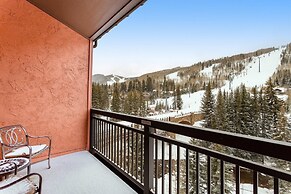 Exclusive 4 Bedroom Ski in, Ski out Vacation Rental With Hot Tubs and 