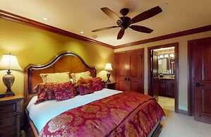 Exclusive 4 Bedroom Ski in, Ski out Vacation Rental With Hot Tubs and 