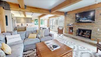 Ski In, Ski Out 4 Bedroom Condo in Snowmass Village With Pool and Hot 