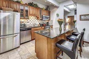 Exclusive 2 Bedroom Mountain Vacation Rental in the Heart of Downtown 