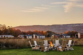 Wildflower Farms, Auberge Collection