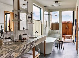 Wildflower Farms, Auberge Resorts Collection