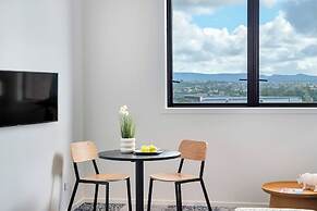 Roomie Apartment Hotel