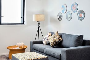 Roomie Apartment Hotel