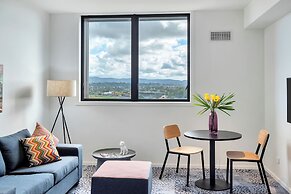 Roomie Apartment Hotel