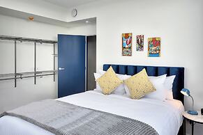 Roomie Apartment Hotel