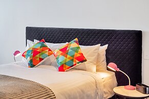 Roomie Apartment Hotel