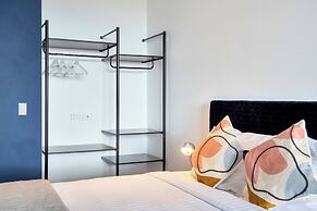 Roomie Apartment Hotel