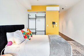 Roomie Apartment Hotel