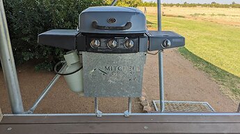 Mitchell Grass Retreat