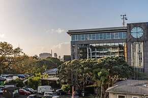 Premium Brand New Central Apt - Carpark