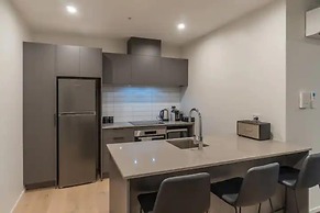 Premium Brand New Central Apt - Carpark