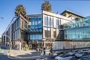 Premium Brand New Central Apt - Carpark