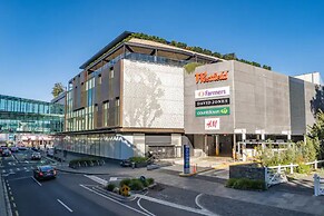 Premium Brand New Central Apt - Carpark