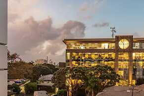 Premium Brand New Central Apt - Carpark