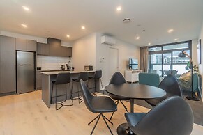 Premium Brand New Central Apt - Carpark