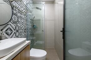 Cozrum Homes - Graceful Corner