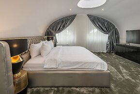 St.Palace hotel