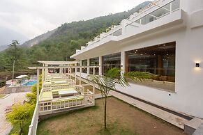 Bhotekoshi Heli Resort and Spa