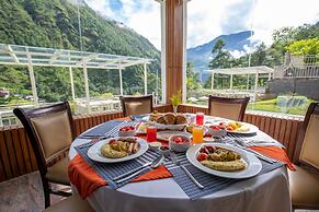 Bhotekoshi Heli Resort and Spa