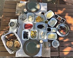 Ionia Liberty Stone Hotel