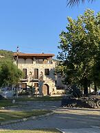 Ionia Liberty Stone Hotel