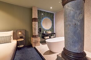 Heavens Hotel