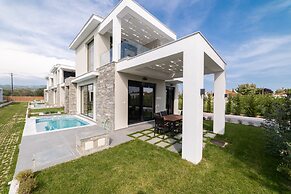 Thalassa & Thalassa Prive Residential Complexes