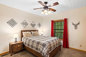 Whitetail Cabin 2 Bedroom Cabin by RedAwning