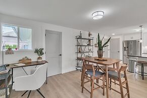 Adorably Renovated Spacious Bungalow 3 Bedroom Bungalow by Redawning