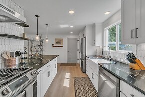 Adorably Renovated Spacious Bungalow 3 Bedroom Bungalow by Redawning