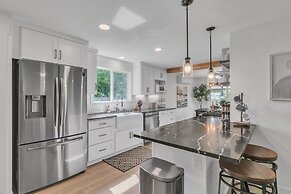 Adorably Renovated Spacious Bungalow 3 Bedroom Bungalow by Redawning