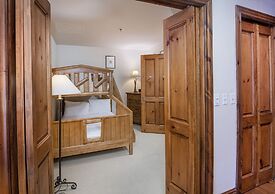 Market Square 306 2 Bedroom Condo by RedAwning