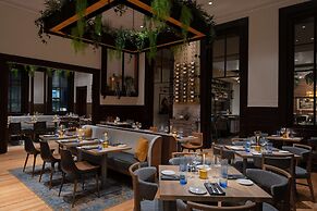 Hotel West & Main Conshohocken Philadelphia, Tapestry Collection