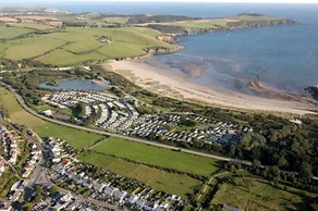 Luxury 2 Bedroom Holiday Home on Beachside Park