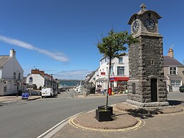 4 Pen Llanw Tides Reach