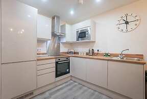 The Queens Arms Apartments