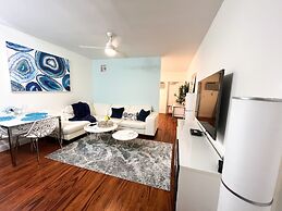 The Pearl Beachside Apartments on Hollywood Beach Broadwalk