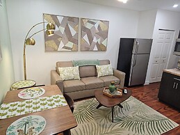 The Pearl Beachside Apartments on Hollywood Beach Broadwalk