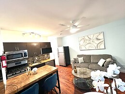 The Pearl Beachside Apartments on Hollywood Beach Broadwalk