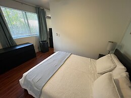 The Pearl Beachside Apartments on Hollywood Beach Broadwalk