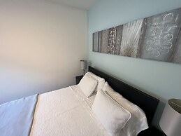 The Pearl Beachside Apartments on Hollywood Beach Broadwalk