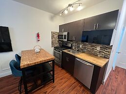 The Pearl Beachside Apartments on Hollywood Beach Broadwalk