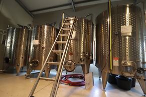 Dessera Vineyards Hotel