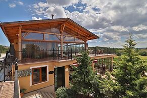Dessera Vineyards Hotel