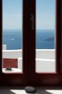 Serendipity Cliffside Villa & Suites