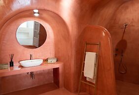 Serendipity Cliffside Villa & Suites