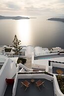 Serendipity Cliffside Villa & Suites